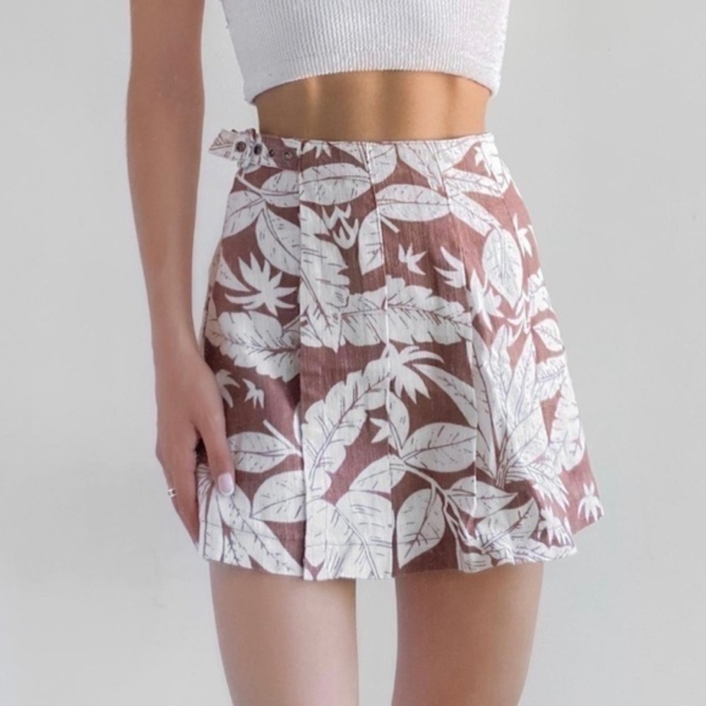 Urban Outfitters Brown Hawaiian Mini Skater Pleated Wrap Skirt Women’s Medium